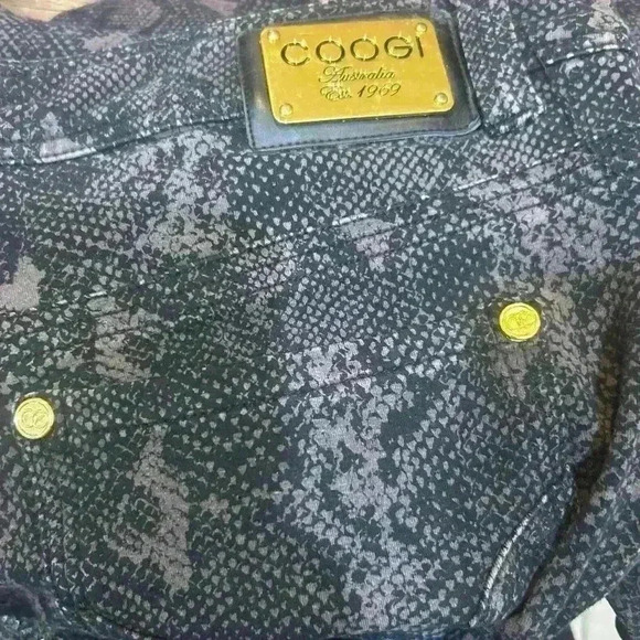 Coogi Women’s Snake Skin Print Pants Size 16 - Picture 8 of 8